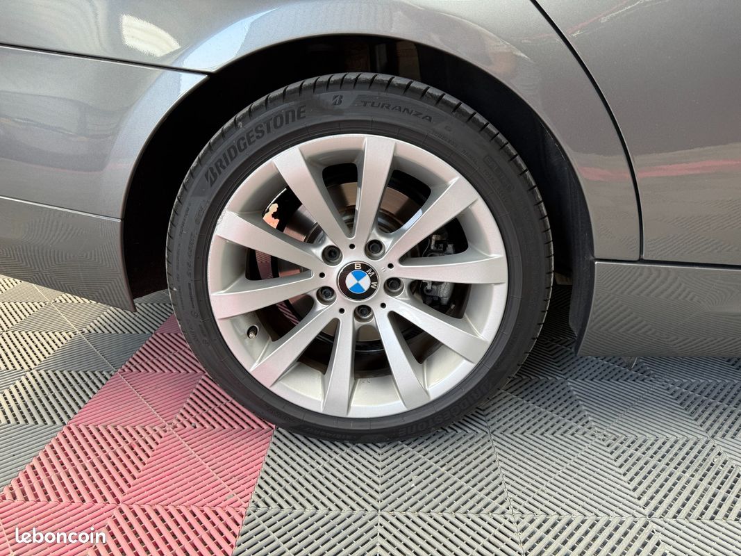 BMW SERIE 3 E90 LCI 318d 143 ch Confort A (image 11)