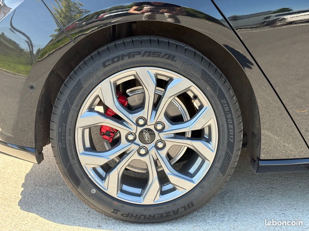FORD FOCUS 1.0 Flexifuel 125 SS mHEV ST-Line Design / Park Assist / Caméras de recul / Sièges Chauffant / App (image 38)