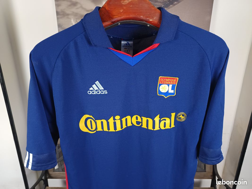 Maillots de foot vintage / rétro - The Football Market - Maillot Lyon vintage extérieur