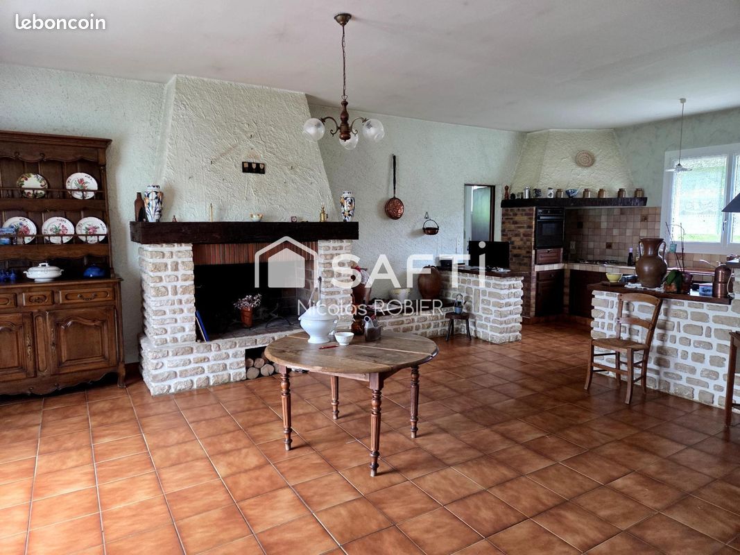 Maison 3 pièces 129 m² · à François · 129 m² · 199 680 €