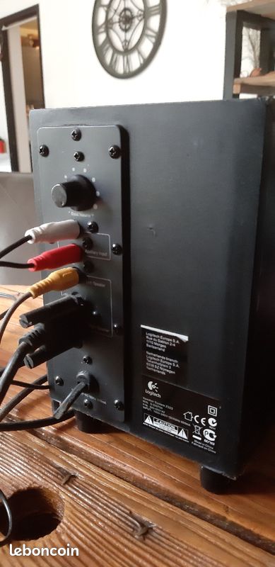 Enceinte pc Logitech 2.1 bon etat (image 2)