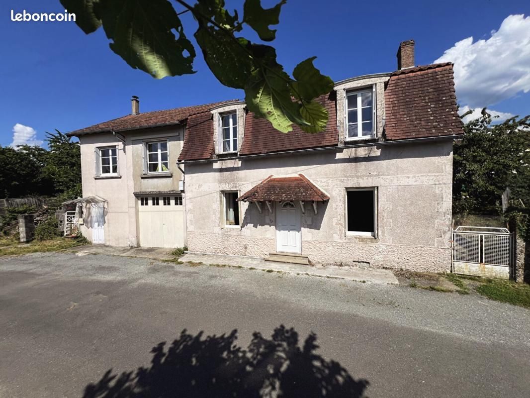 Maison 6 pièces 125 m² · à Mialet · 125 m² · 128 000 €
