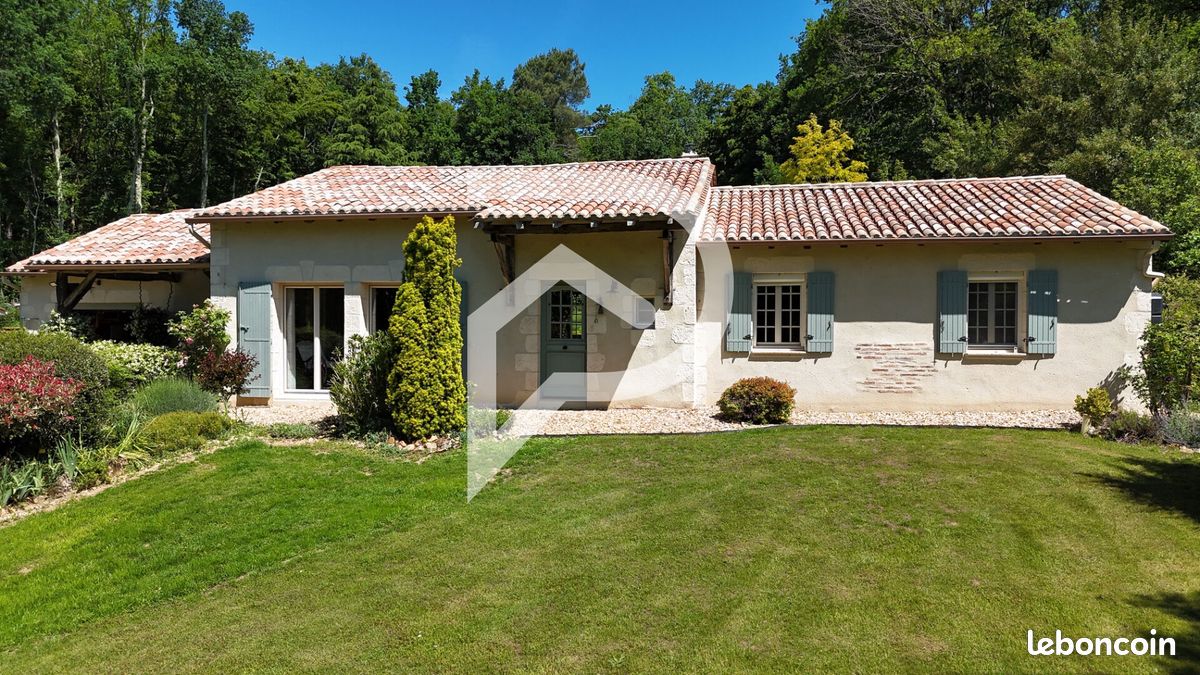 Maison 5 pièces 130 m² · à Issac · 130 m² · 249 900 €