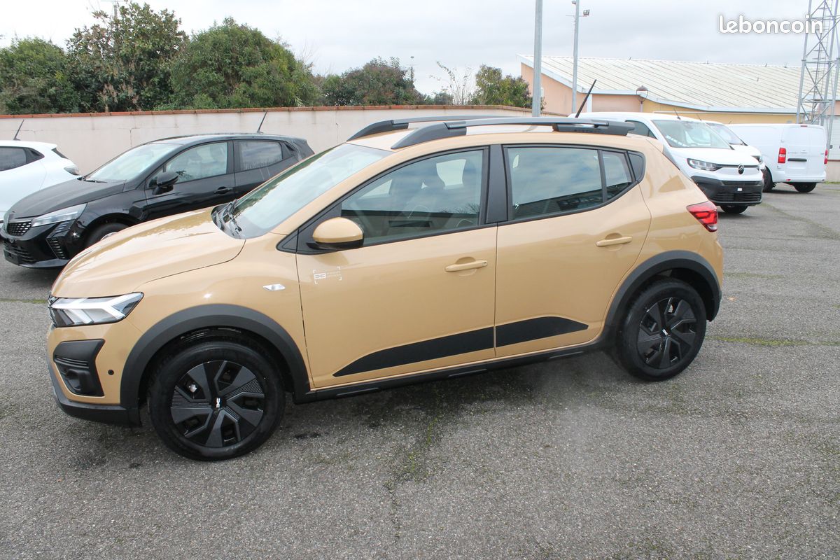 Dacia Sandero III Stepway 1.0 TCE 110 Expression Caméra de recul, Avertisseur Angles morts, Radar Avant et Arrière.......... 10 Kilomètres (image 10)