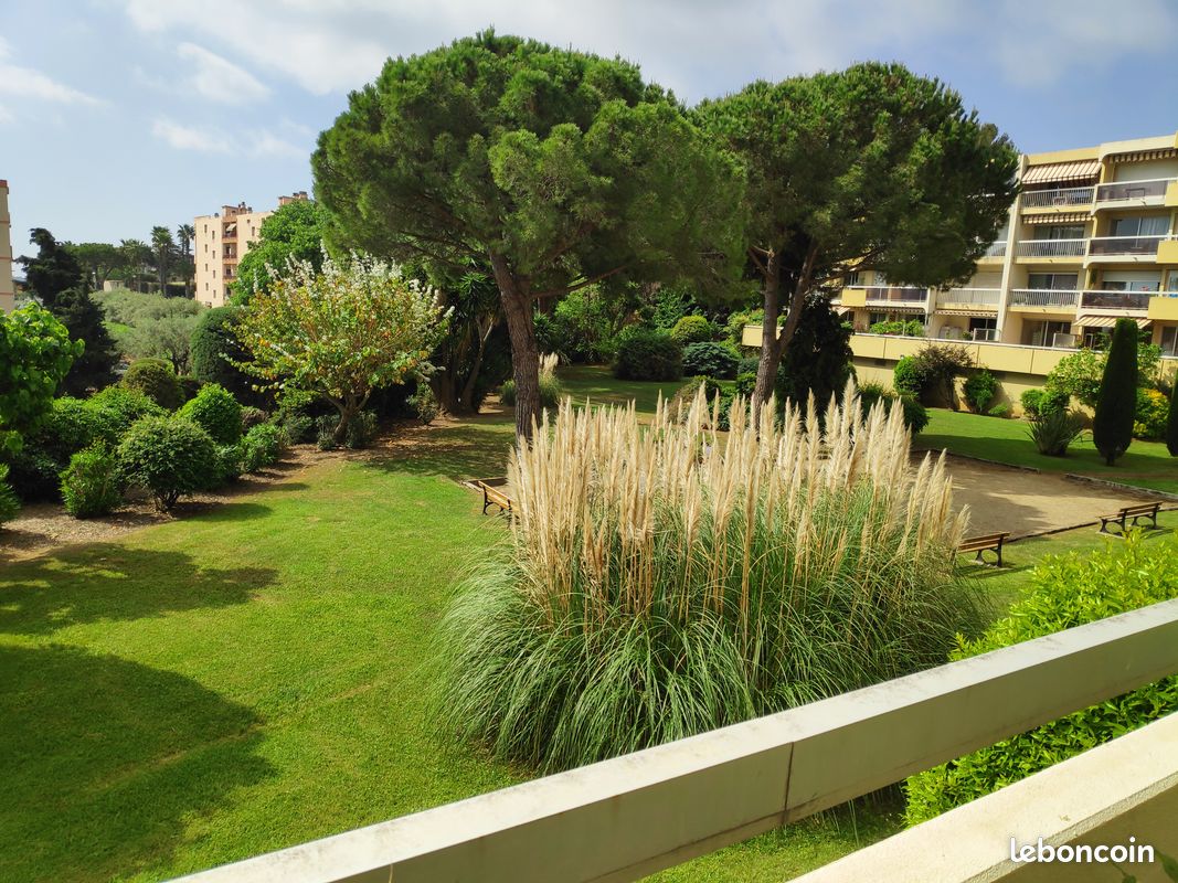 Appartement 3 pièces 80 m² · à Antibes · 80 m² · 400 000 €