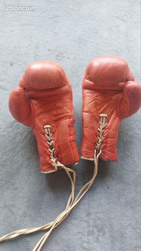 Petit Gant De Boxe Vintage 80s En Cuir Rouge - Homme