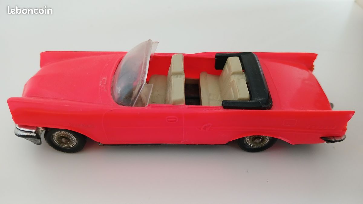 Ancienne NOREV Chrysler NEW-YORKER attelage Orange fluo Les miniatures de NOREV Echelle 1/43 (image 3)