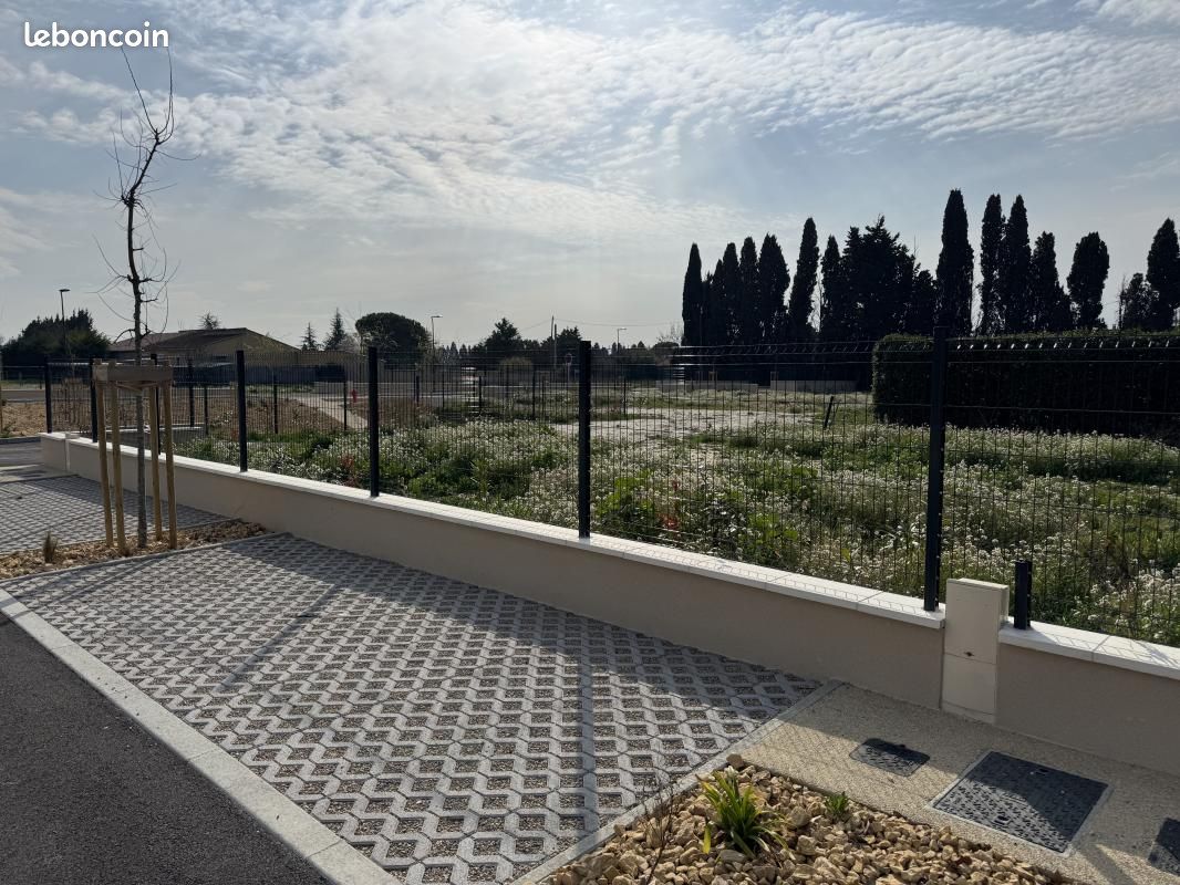 Terrain 420 m² · à Maillane · 150 000 €