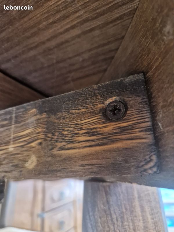 Table et chaises en bois (image 5)
