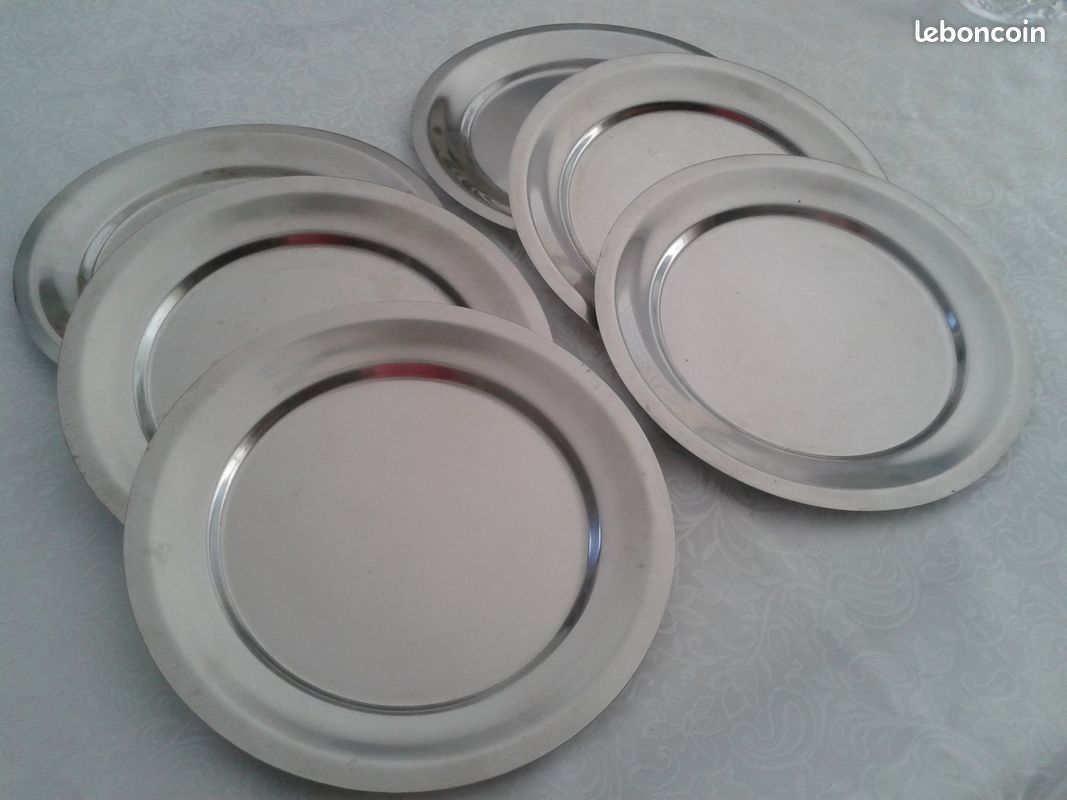 Assiettes Diverses INOX -- Années 80 (image 1)