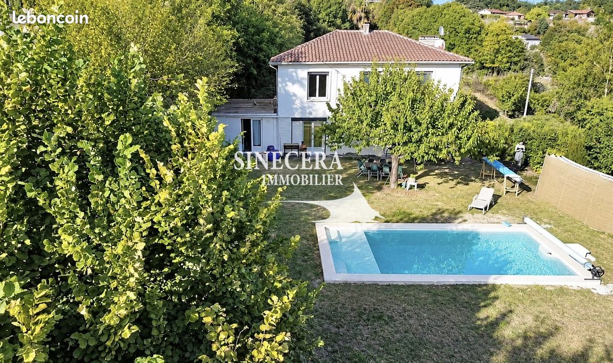 Maison 7 pièces 160 m² · à Montagrier · 160 m² · 250 000 €