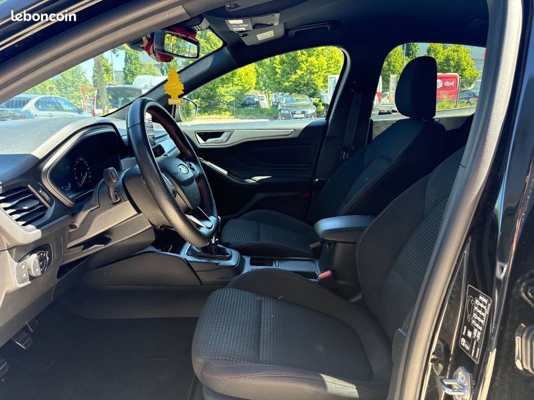 FORD FOCUS 1.0 Flexifuel 125 SS mHEV ST-Line Design / Park Assist / Caméras de recul / Sièges Chauffant / App (image 12)