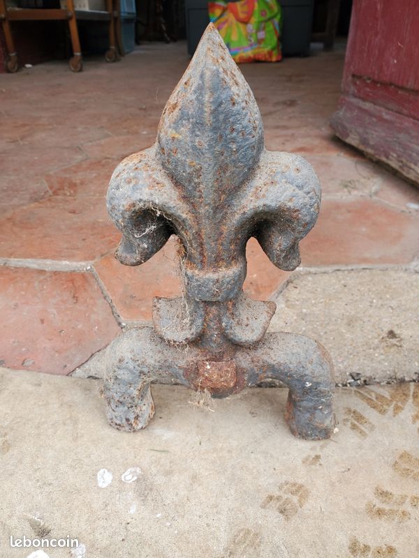 Chenets cheminée fleur de lys (image 3)
