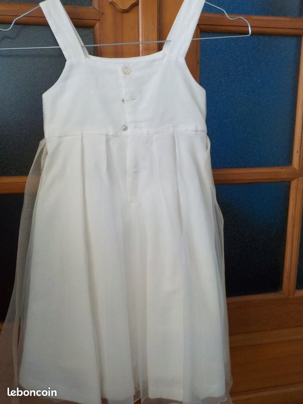 Superbe robe blanche à bretelles pour cérémonie marque JODHPUR taille 5 ans impeccable et boléro rose 5 ans l'ensemble 10 Euros ou séparé (image 7)