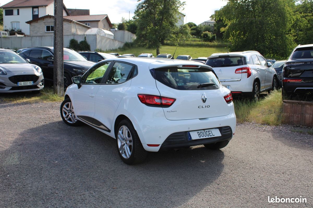 Renault CLIO 4 PHASE II TCE 90 CV BUSINESS GPS MÉDIA USB RÉGULATEUR BLUETOOTH CLIM AUTO RADARS (image 3)