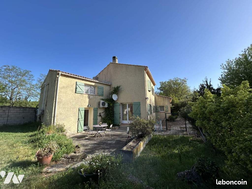 Maison 8 pièces 194 m² · à Pélissanne · 194 m² · 680 000 €