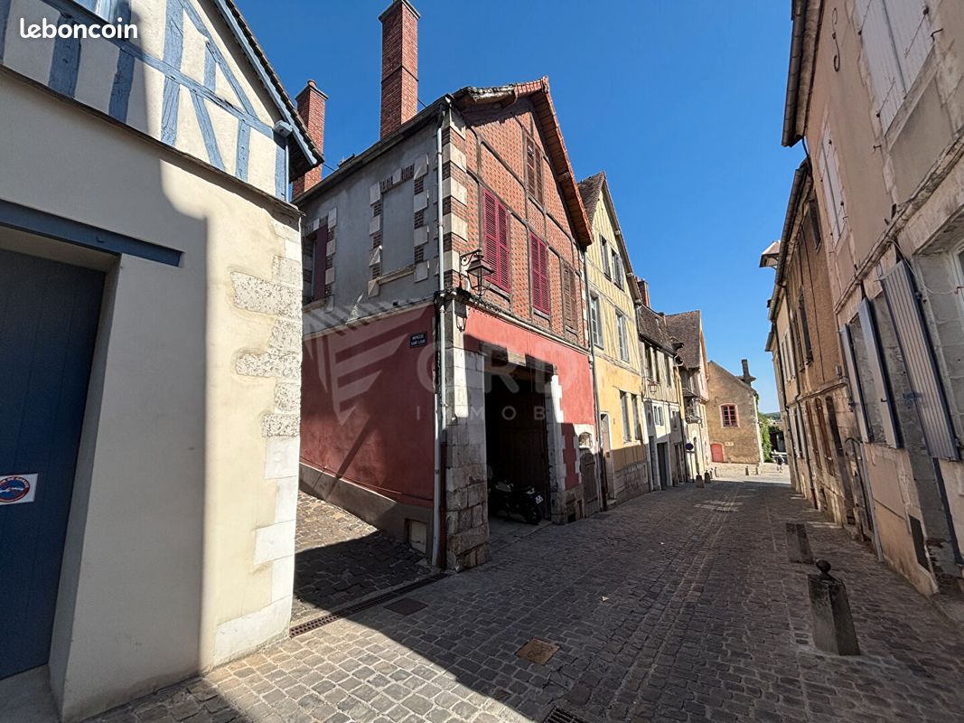 Appartement 1 pièce 50 m² · à Auxerre · 50 m² · 89 000 €