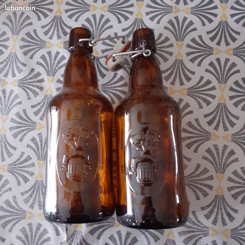 Lot de 2 bouteilles vides à bière FISCHER (image 1)