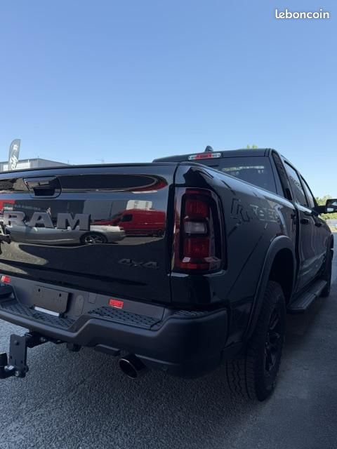 Dodge Ram 1500 REBEL BLACK EDITION (image 6)