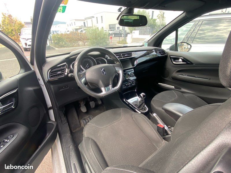 Citroen DS3 1,6 e HDI 90 Airdream So Chic (image 2)
