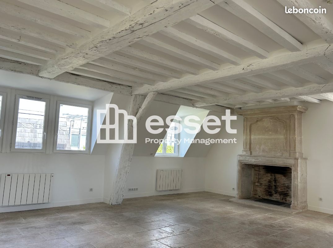Appartement 5 pièces 139 m² · à Paris · 139 m² · 4 988 €/mois