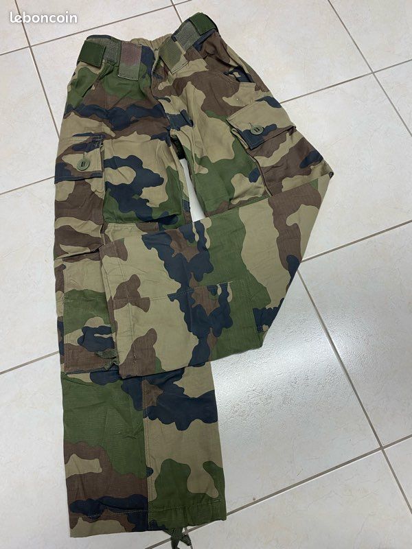 Treillis militaire T4 S2 (image 1)