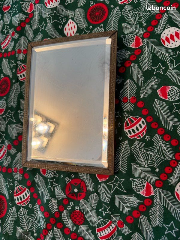 Ancien miroir biseauté encadrement laiton (image 1)