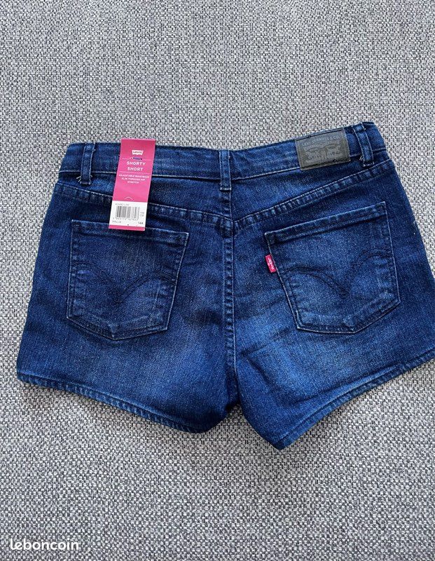 Jeans LEVI'S RED TAB 565 Bleu Délavé Coupe Carrée Jambe Taille Basse