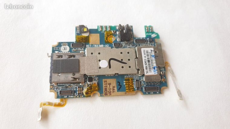 Carte-mère Logicom Le Smooth FR 16 Go - BLOQUÉ GOOGLE - Pour Pièces