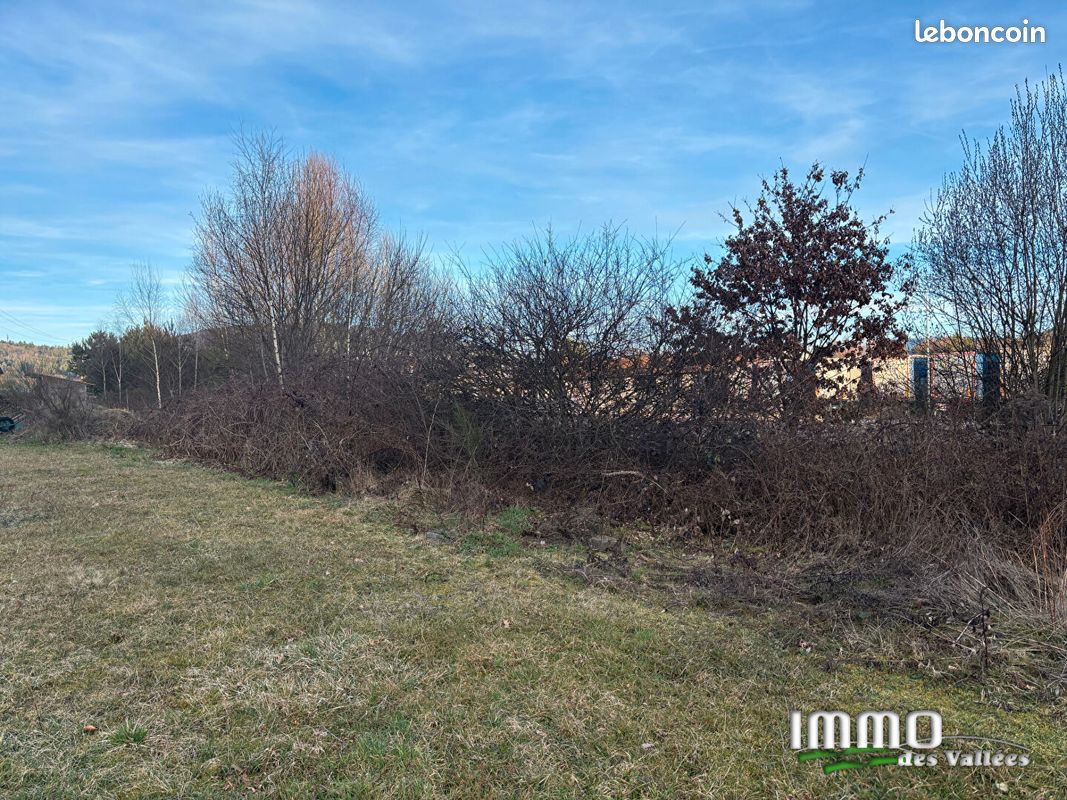 Terrain 1100 m² · à Saint-Amé · 1 100 m² · 45 000 €