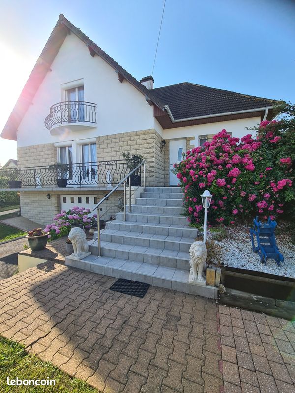 Maison 6 pièces 133 m² · à Auneuil · 133 m² · 295 000 €