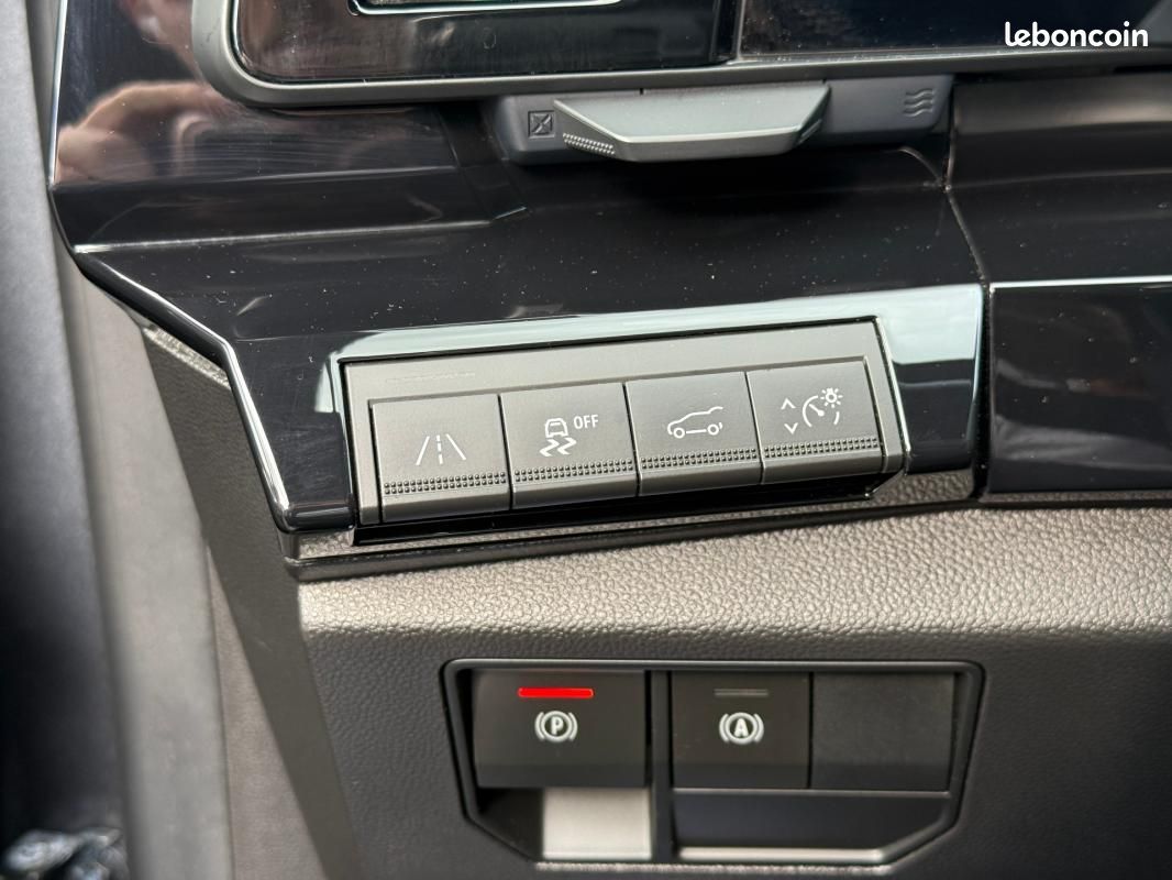 Renault Espace VI E-Tech hybrid 200 Techno (image 10)