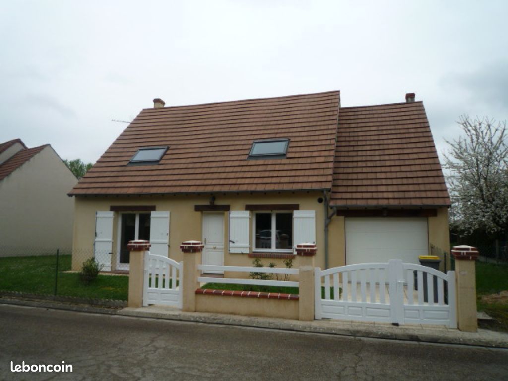Maison 6 pièces 125 m² · à Ingré · 125 m² · 1 099 €/mois