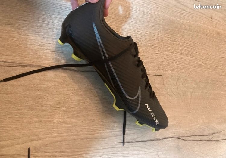 Crampons de foot nike mercurial (image 2)