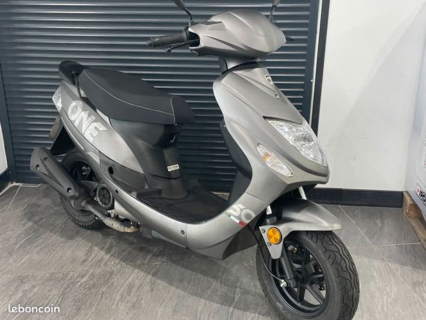 Le Scooter Neco one 50cc 12 pas cher chez scootcash !