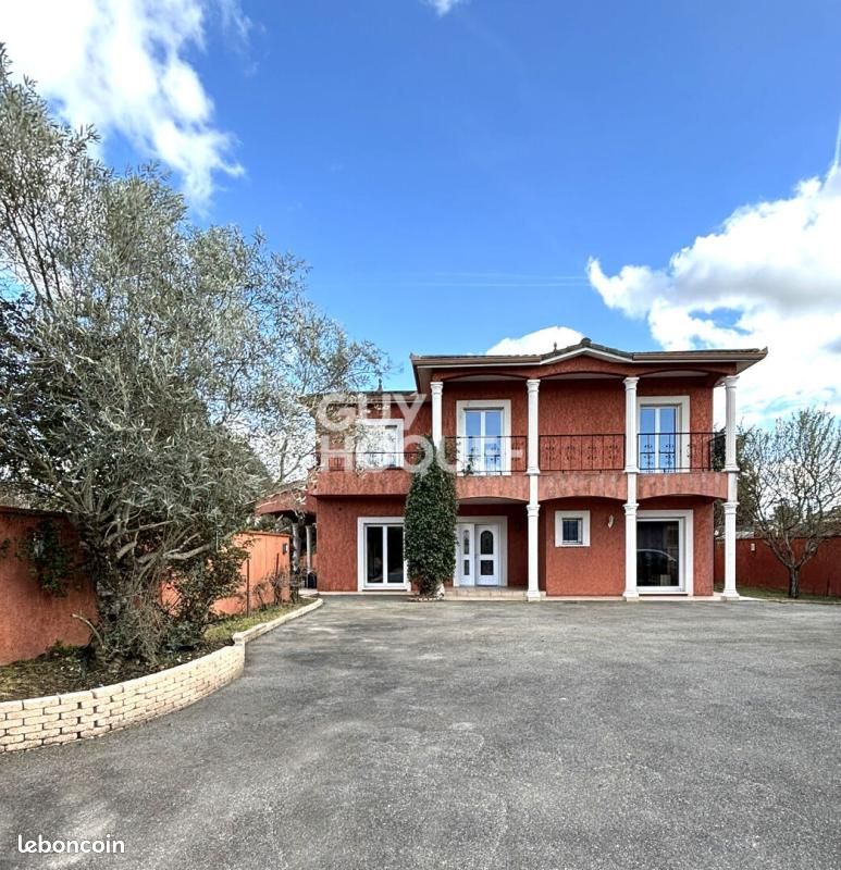 Maison 6 pièces 191 m² · à Tournefeuille · 191 m² · 2 300 €/mois