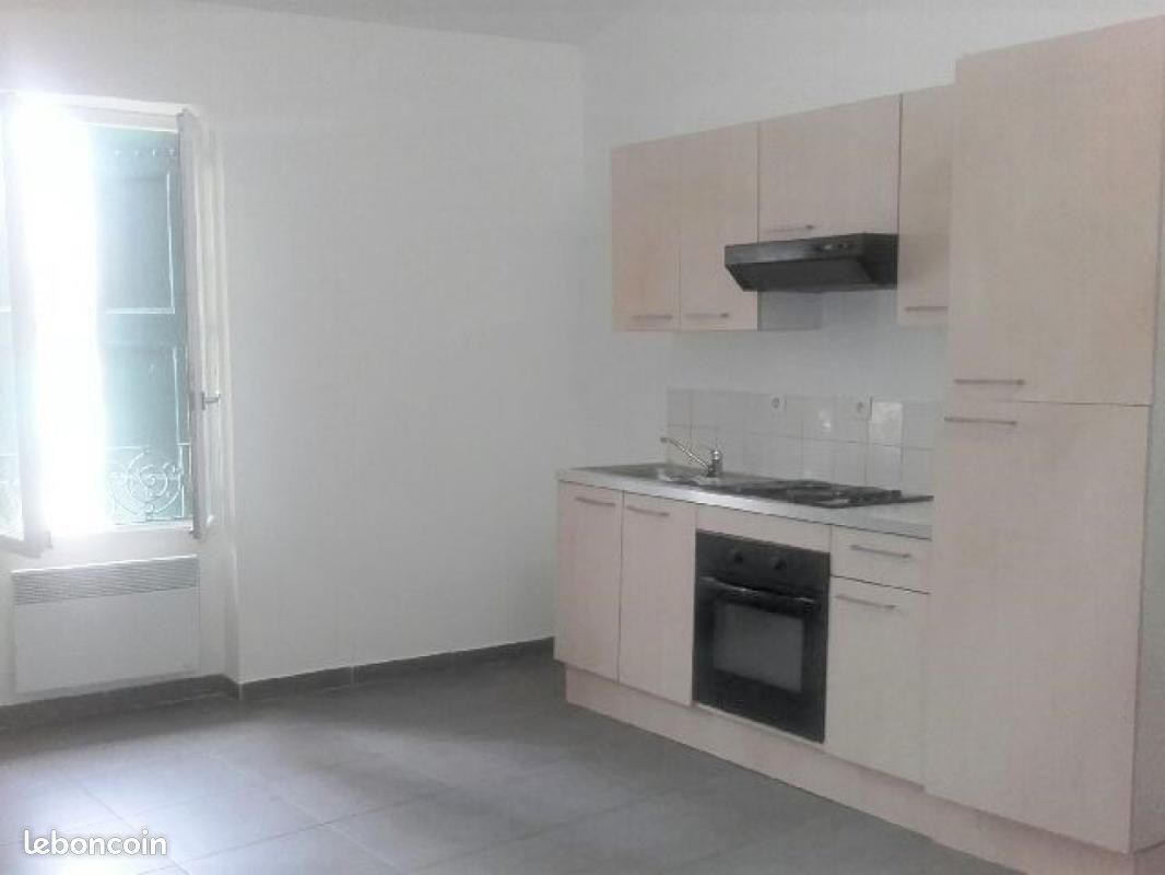 Appartement 1 pièce 24 m² · à Pertuis · 24 m² · 470 €/mois