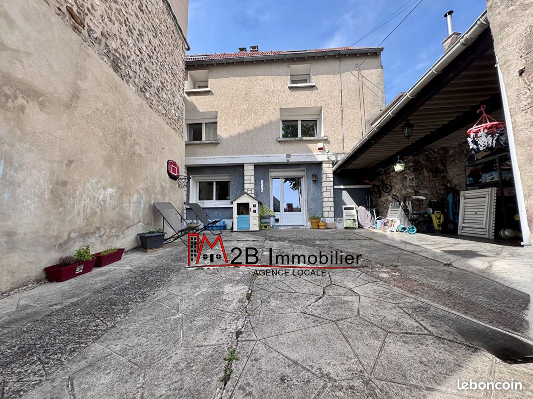 Maison 5 pièces 100 m² · à Dampmart · 100 m² · 317 000 €