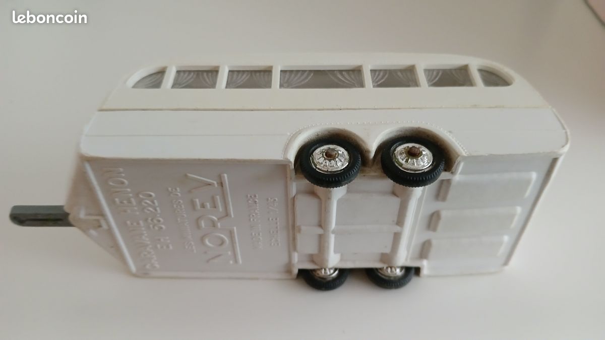 Henon caravane - n°99 - norev - 1/43 - Collection