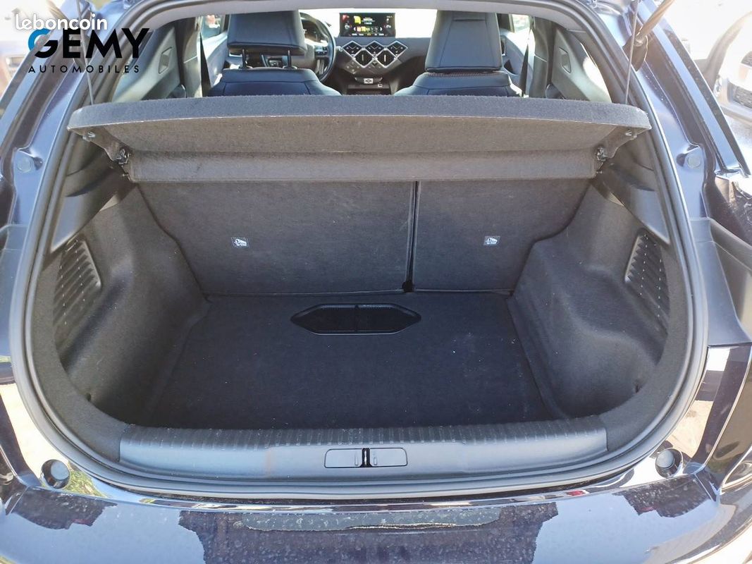 DS DS3 Crossback PureTech 130 EAT8 Ines de la Fressange Paris (image 6)