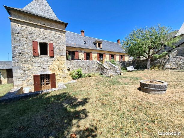 Propriété 5 pièces 143 m²