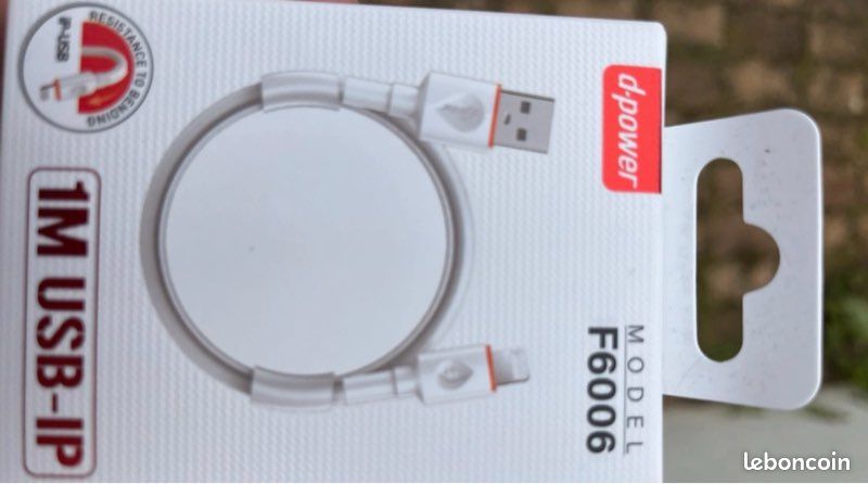Chargeur iPhone (image 1)