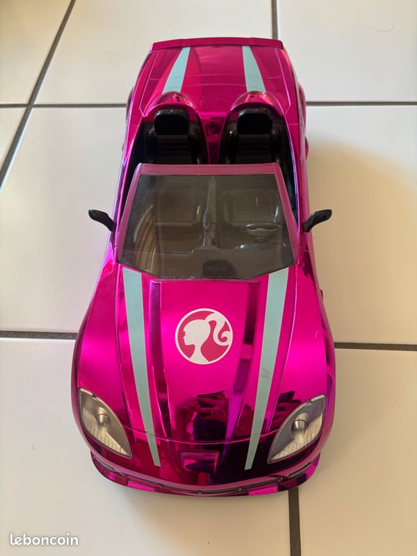 Vend voiture barbie télécommande (image 1)