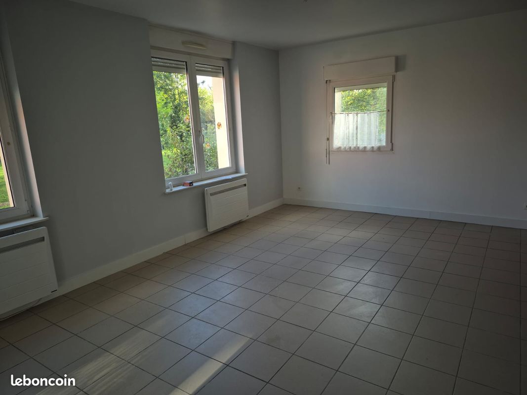 Appartement 3 pièces 75 m² · à Courcelles-le-Comte · 75 m² · 475 €/mois