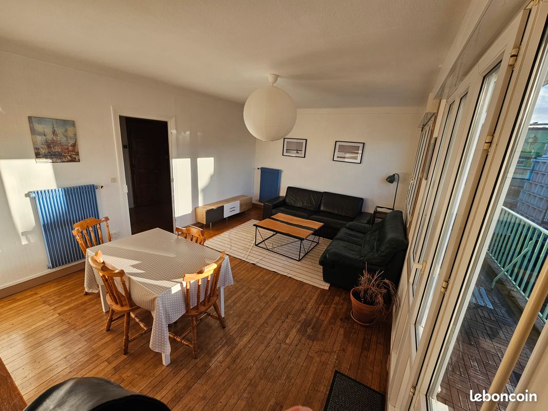 Coat ar gueven - Appartement meublé, dernier étage, 78m², 2 chambres, balcons (image 2)