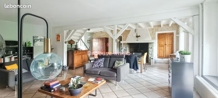Propriété 5 pièces 140 m²