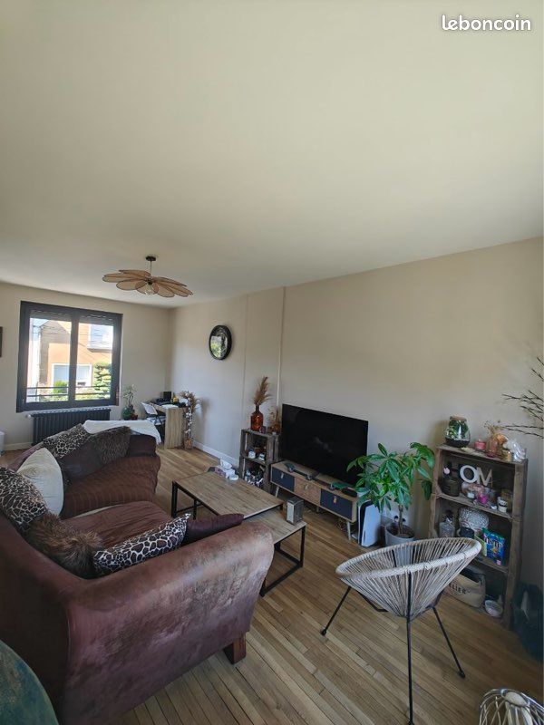 Maison 3 pièces 90 m² · à Bourges · 90 m² · 990 €