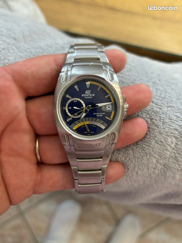 Montre sport homme édition Renault (image 1)