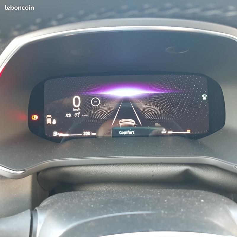Renault Captur 1.3 TCE 140 MHEV TECHNO (image 40)