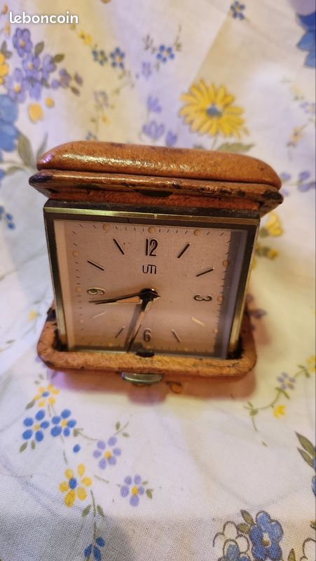 Ancien Réveil Voyage Collection Swiza Uti Swiss Calendar 8 Old Alarm Clock